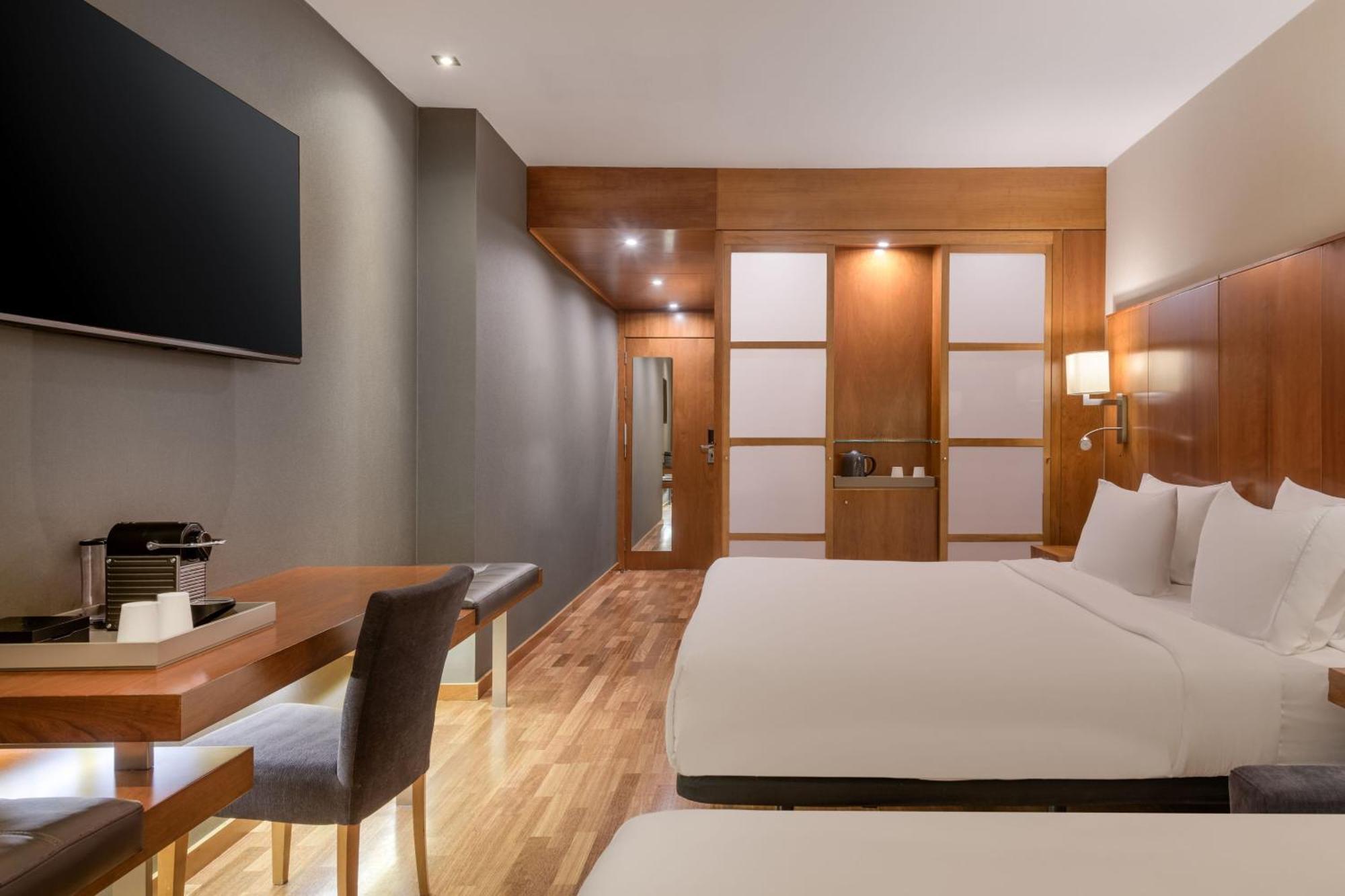 Ac Hotel Aitana By Marriott Madrid Exterior photo