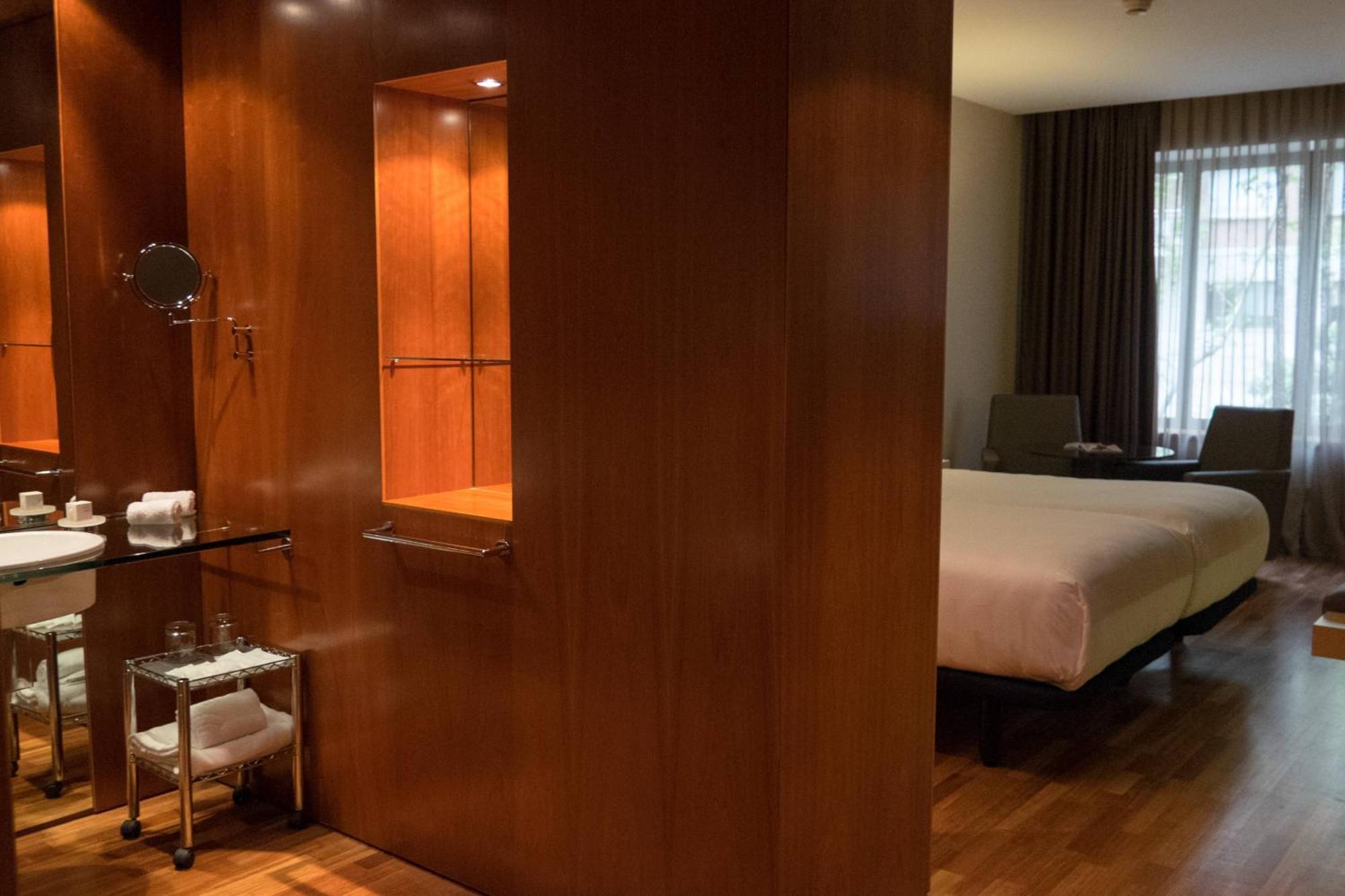 Ac Hotel Aitana By Marriott Madrid Exterior photo